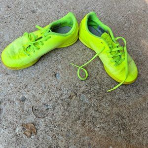 Nike Neon Yellow MagistaX OLC II IC Tennis Shoes